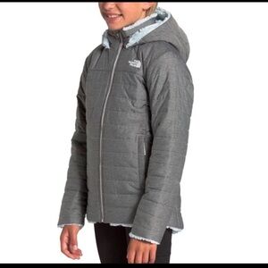 The North Face Girls' Mossbud Swirl Parka In Gray & Starlight Blue Small 7/8